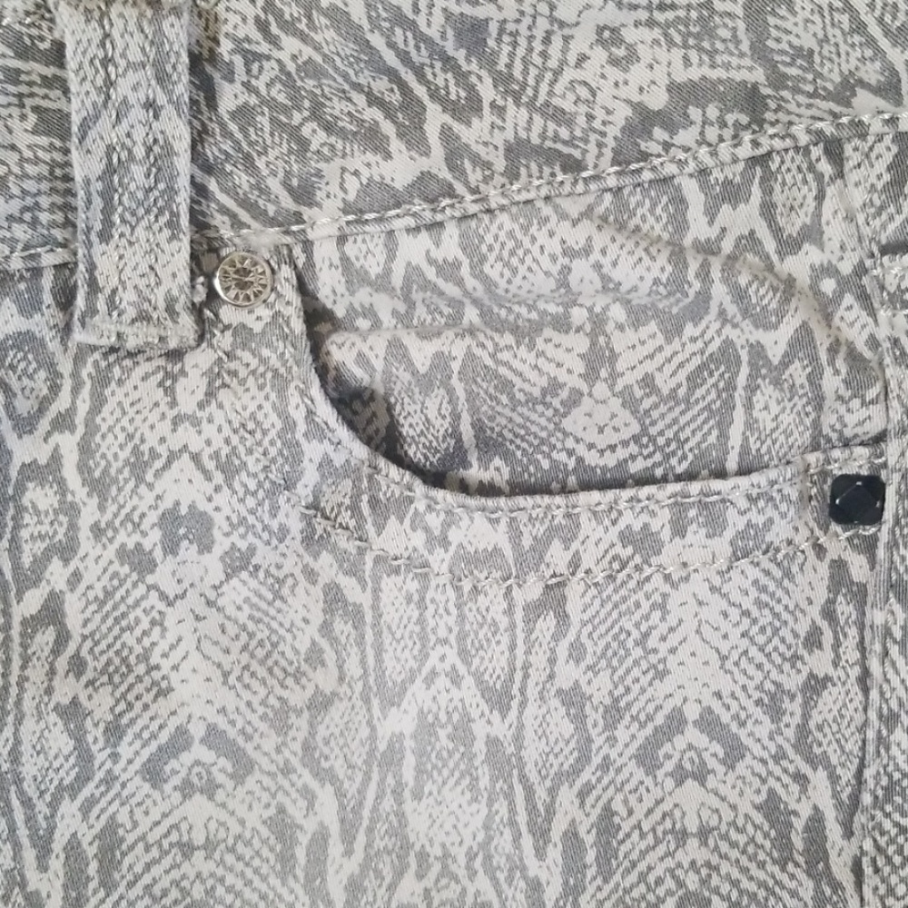 Pants - Picture 3 of 3